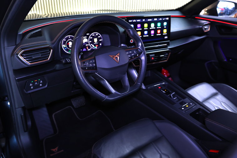 Vehicle Image 32