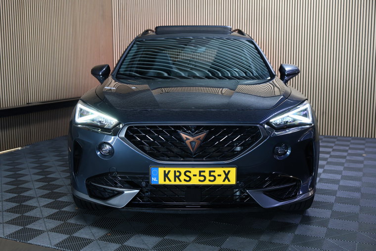 Vehicle Image 9