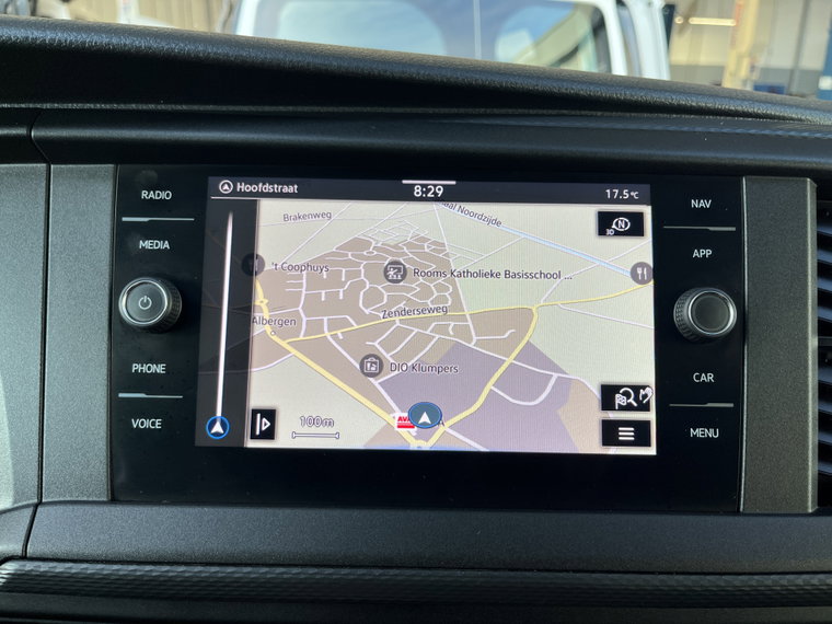 Vehicle Image 17