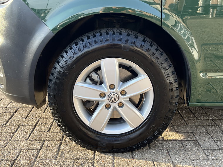 Vehicle Image 28