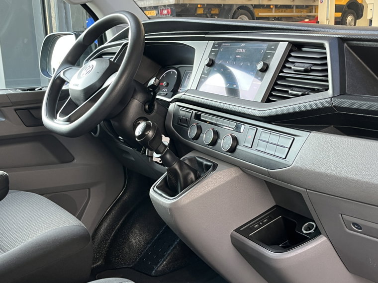 Vehicle Image 37