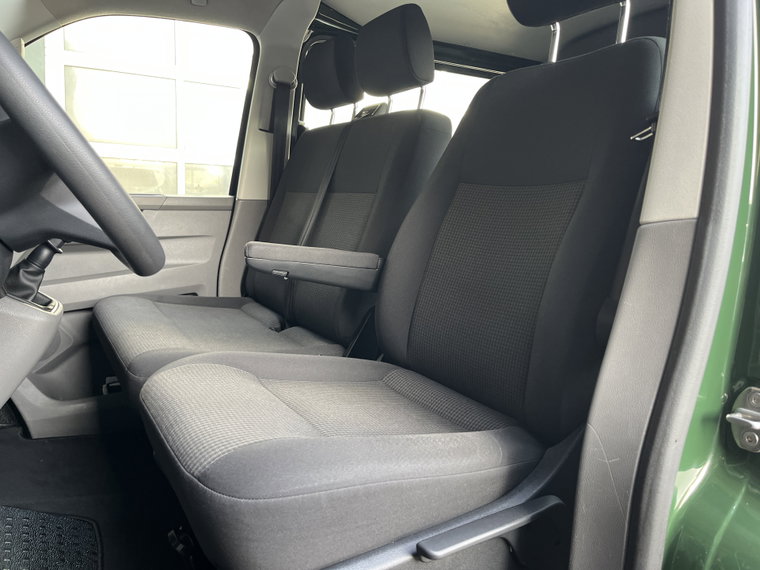 Vehicle Image 38