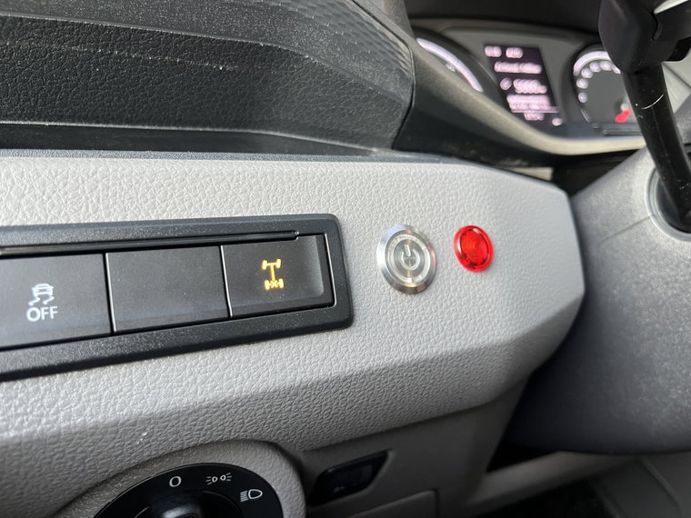 Vehicle Image 40