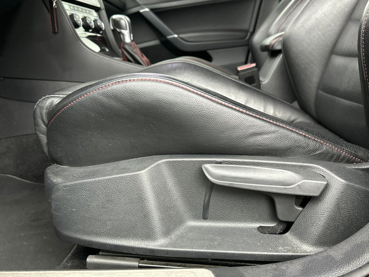 Vehicle Image 24