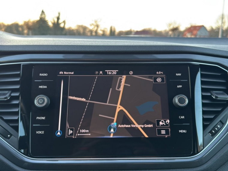 Vehicle Image 23