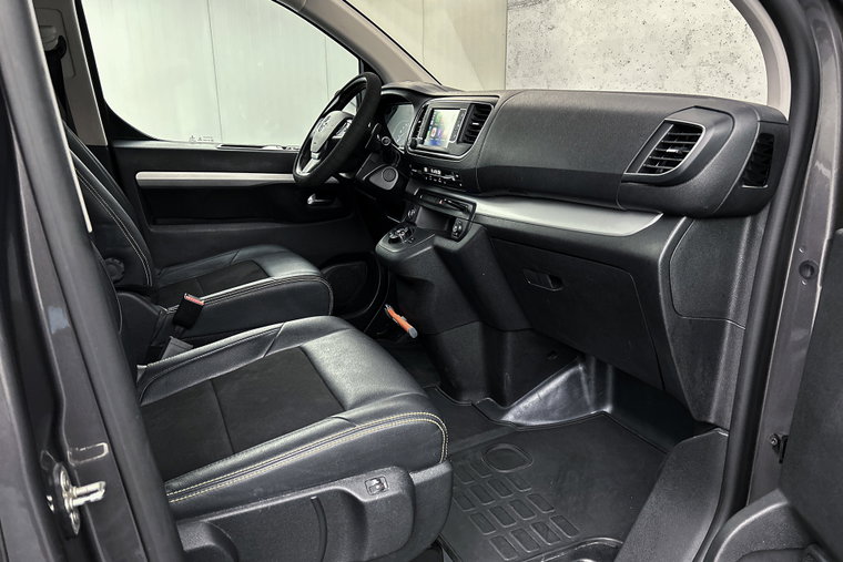 Vehicle Image 33