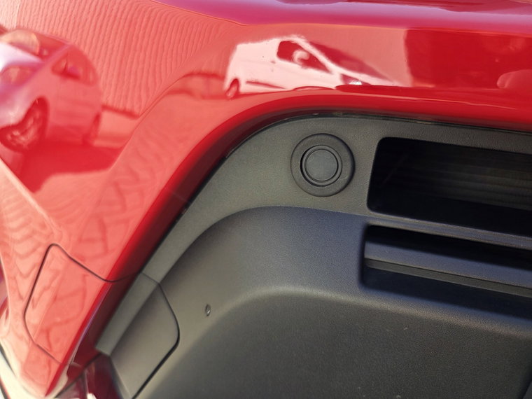 Vehicle Image 13