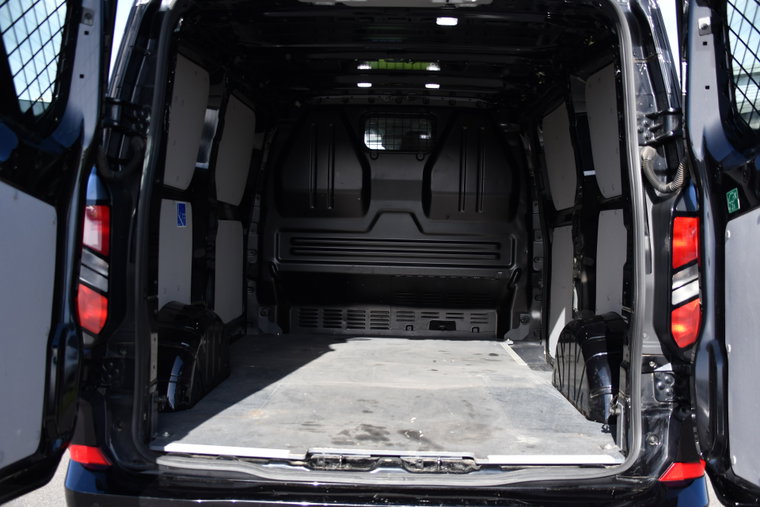 Vehicle Image 36