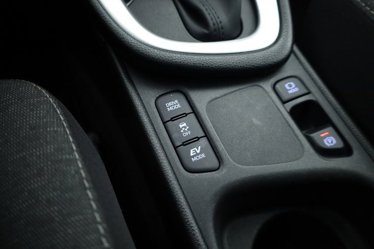 Vehicle Image 25