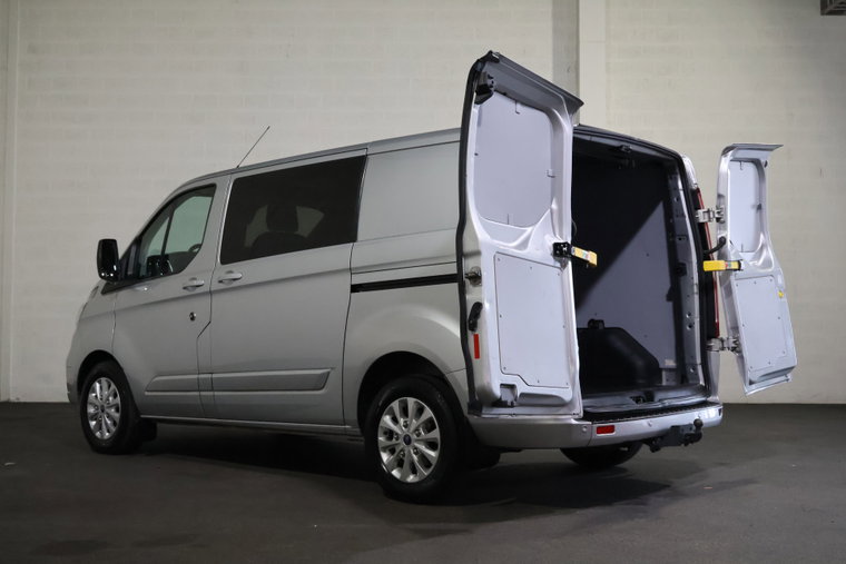 Vehicle Image 13