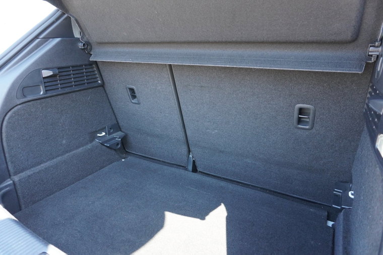 Vehicle Image 33