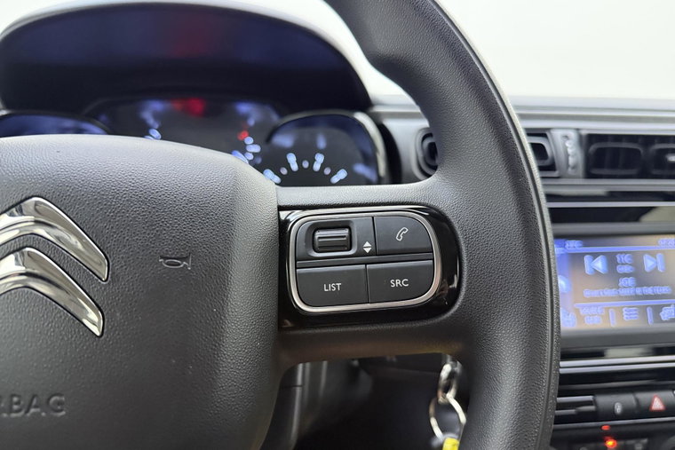 Vehicle Image 17
