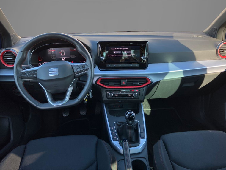 Vehicle Image 6