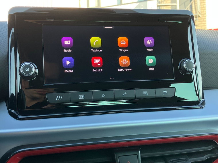Vehicle Image 9