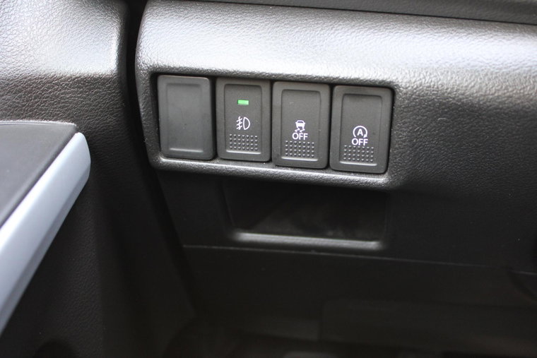Vehicle Image 25