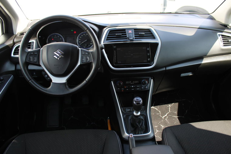Vehicle Image 8