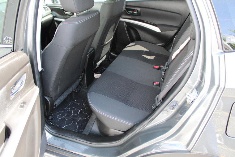 Vehicle Image 11