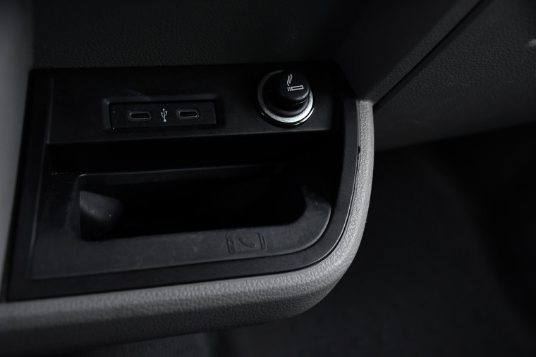 Vehicle Image 27