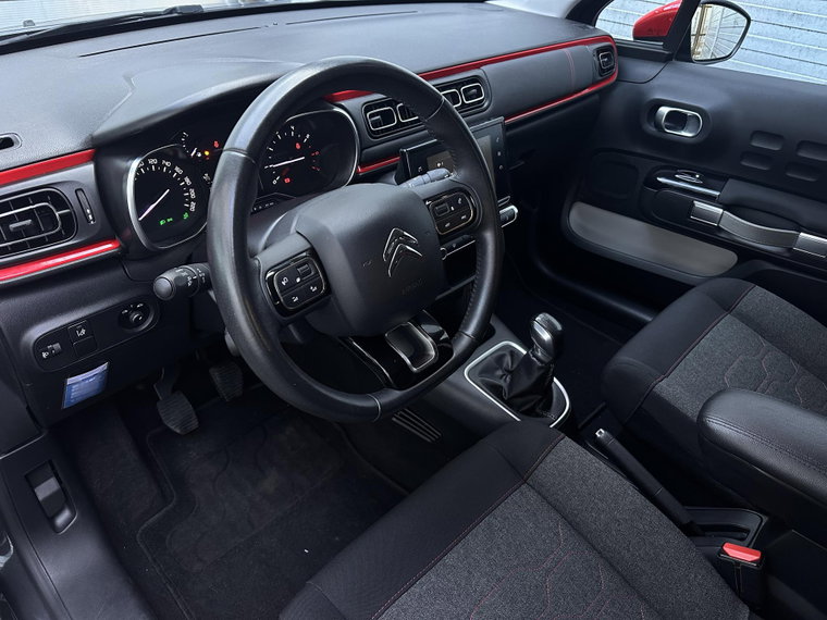 Vehicle Image 15