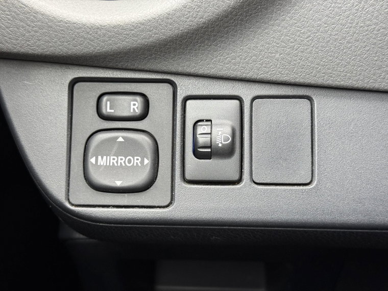 Vehicle Image 28