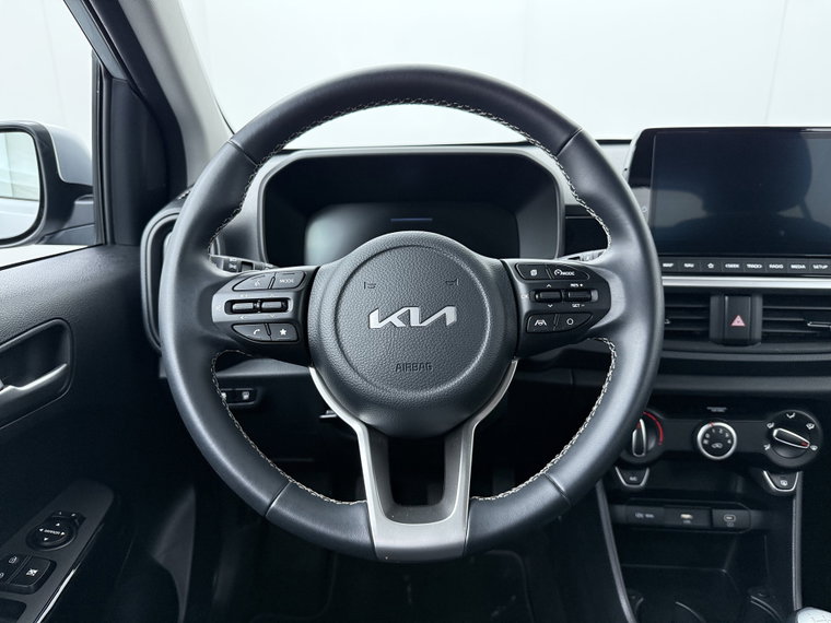 Vehicle Image 38