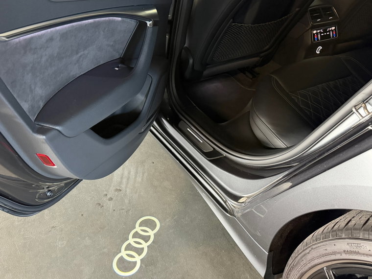 Vehicle Image 50