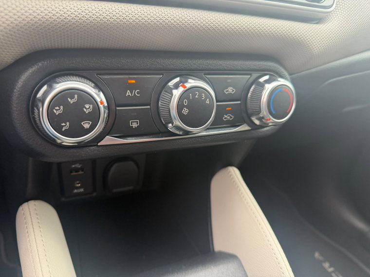 Vehicle Image 28
