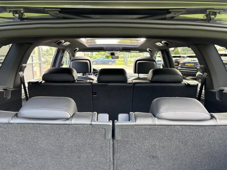 Vehicle Image 37