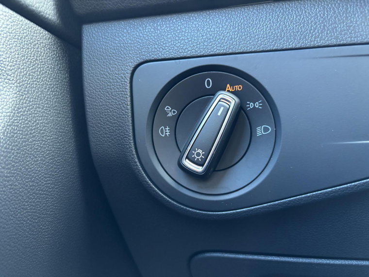 Vehicle Image 39