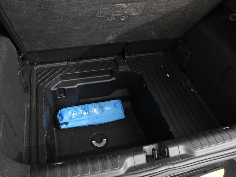 Vehicle Image 35