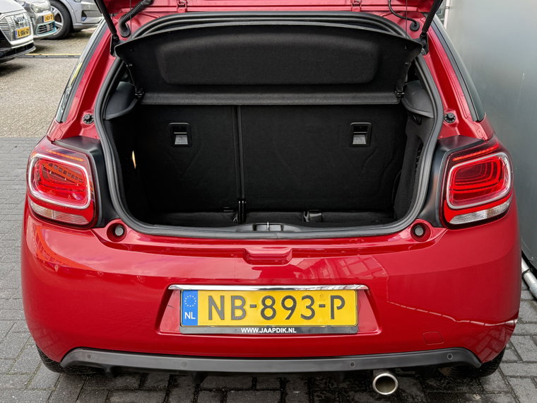 Vehicle Image 35