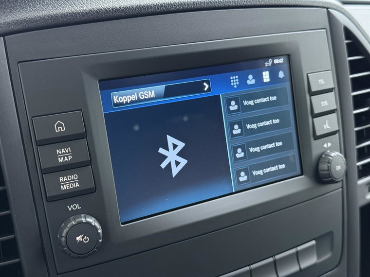 Vehicle Image 33