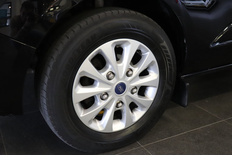 Vehicle Image 20
