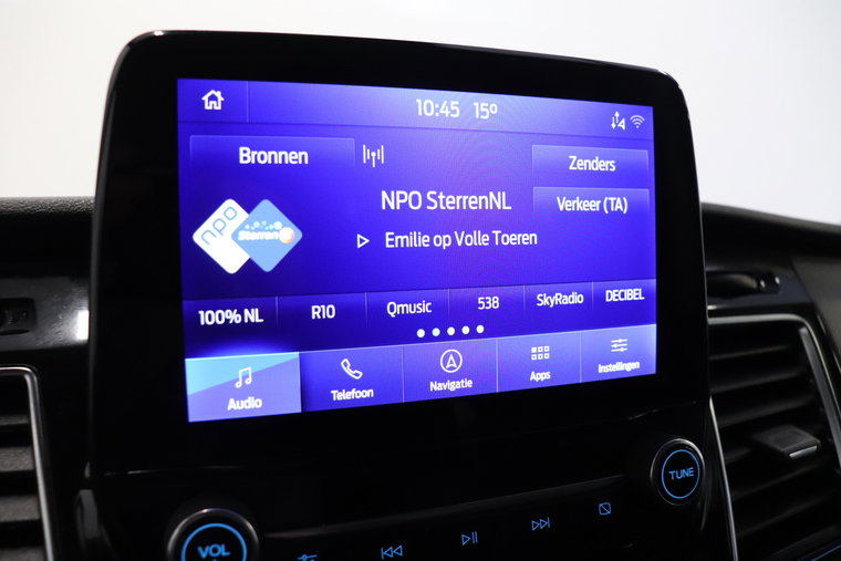 Vehicle Image 10
