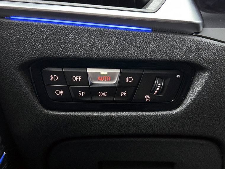 Vehicle Image 27