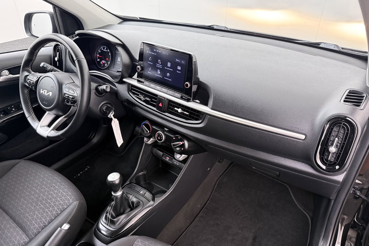 Vehicle Image 15