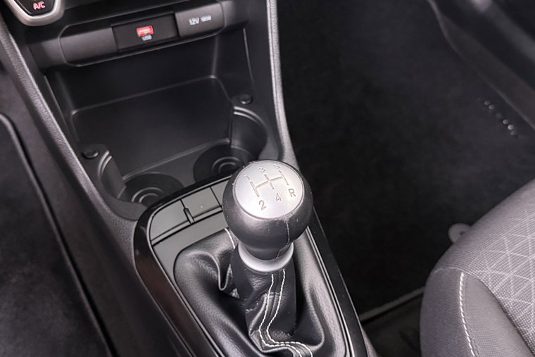 Vehicle Image 25