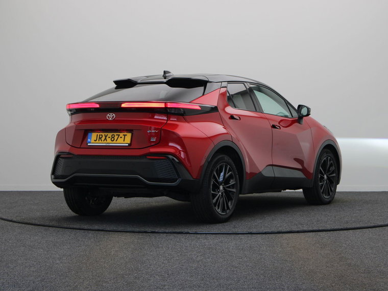 Vehicle Image 16