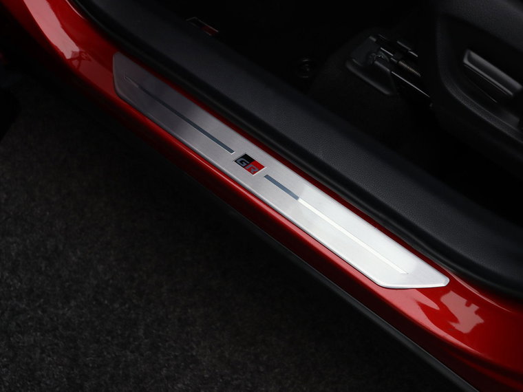 Vehicle Image 21
