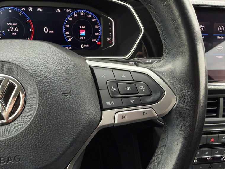 Vehicle Image 40