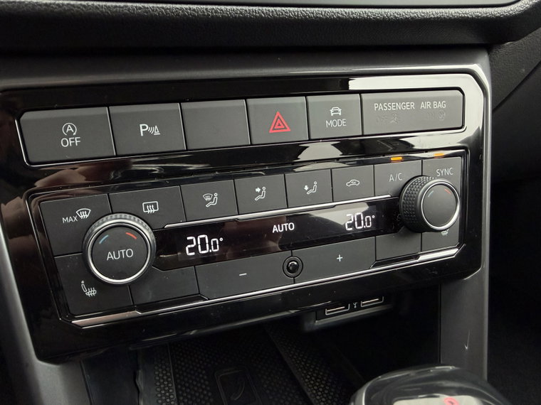 Vehicle Image 42