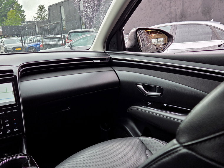 Vehicle Image 33