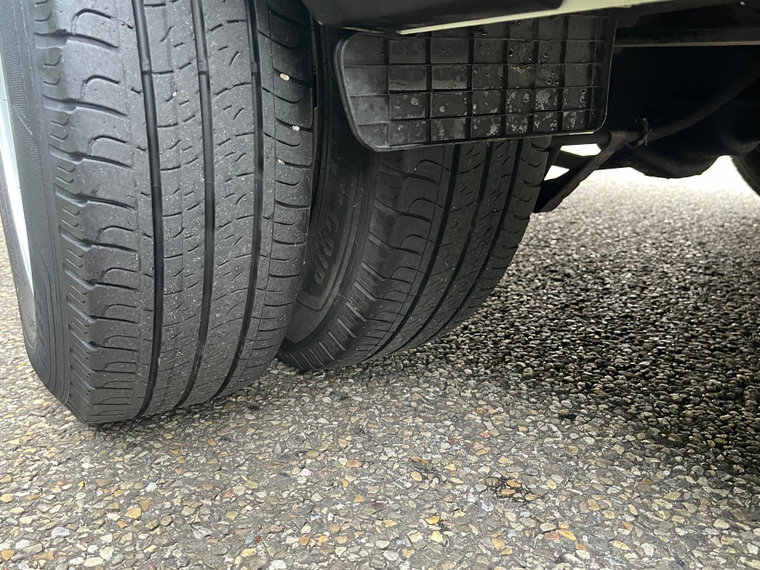 Vehicle Image 17