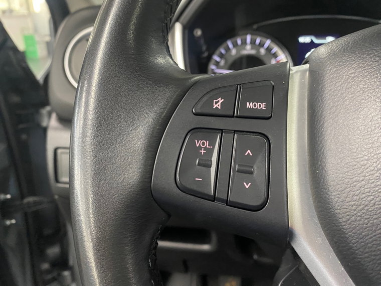 Vehicle Image 17