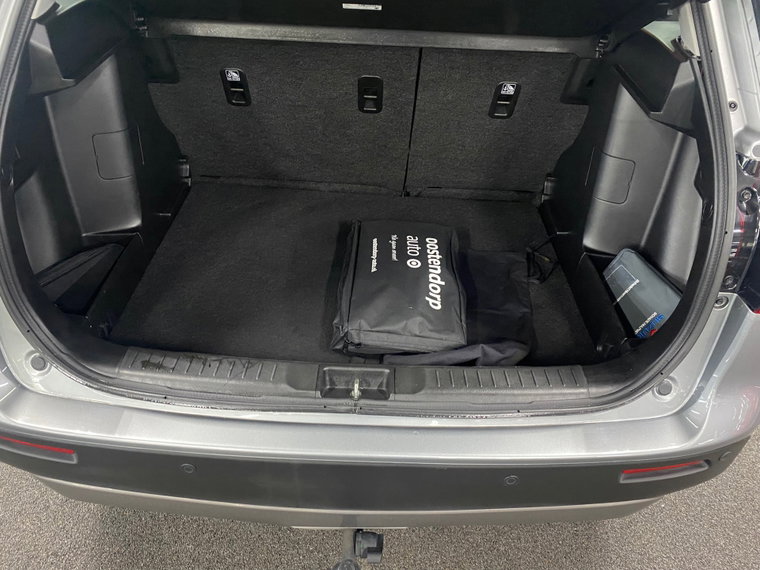 Vehicle Image 40