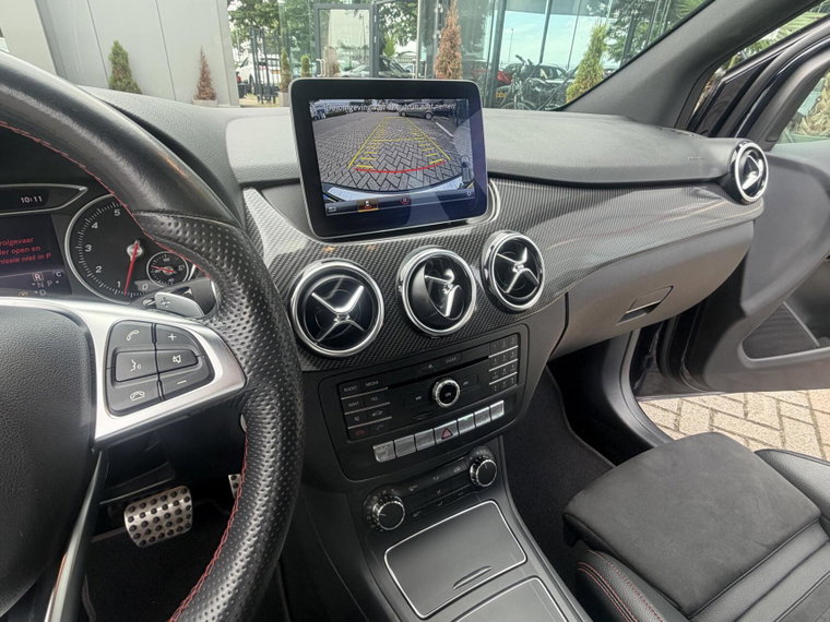 Vehicle Image 39