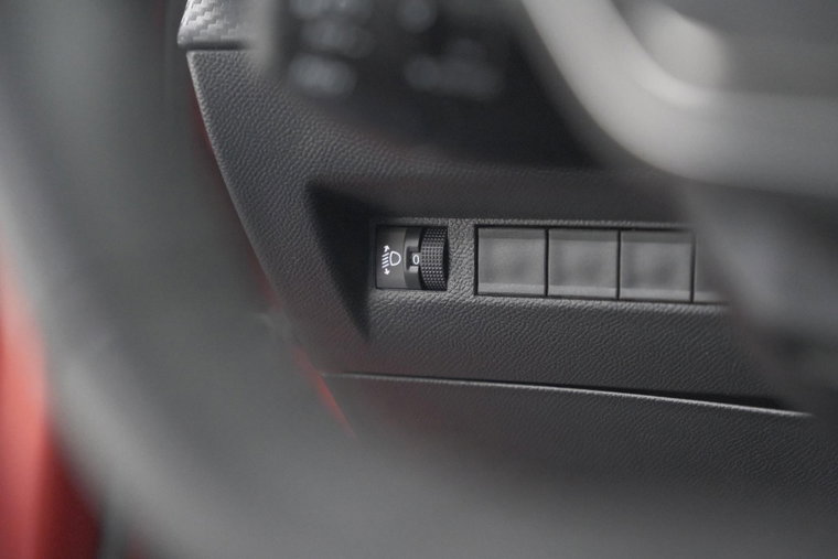 Vehicle Image 42