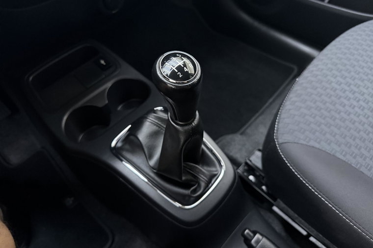 Vehicle Image 24