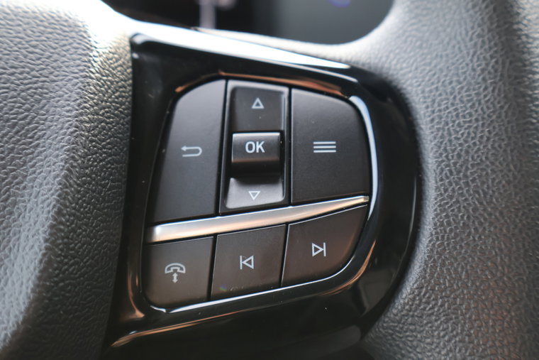 Vehicle Image 22