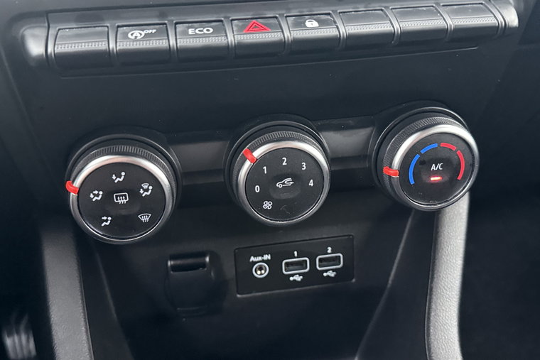 Vehicle Image 27